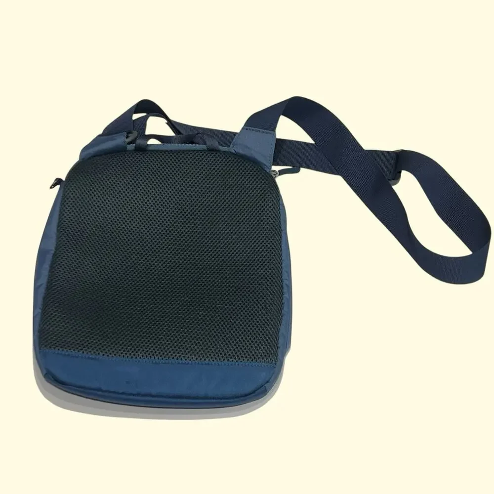 Eagle Creek Slate Blue Crossbody Sling Bag Shoulder Travel Messenger Daypack